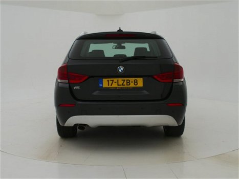BMW X1 - XDRIVE 23D 204 PK AUT. SPORTSTOELEN / LEDER - 1