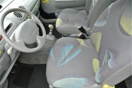 Renault Twingo - 1.2 Comfort Apk februari 2020 panoramadak - 1