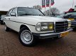 Mercedes-Benz 230 - (W123) E Zeer nette en zeer goed onderhouden Mercedes 230E NAGENOEG ROESTVRIJ - 1 - Thumbnail