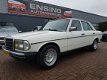 Mercedes-Benz 230 - (W123) E Zeer nette en zeer goed onderhouden Mercedes 230E NAGENOEG ROESTVRIJ - 1 - Thumbnail