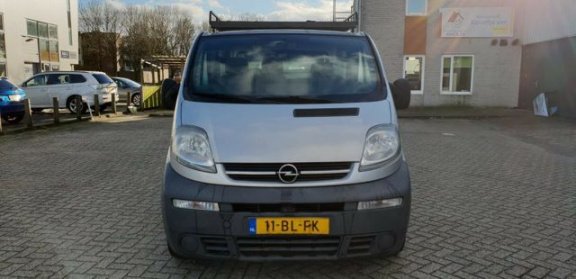 Opel Vivaro - 1