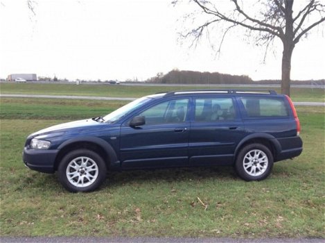 Volvo V70 Cross Country - 2.4 T LEER NWE APK NAP YOUNGTIMER - 1