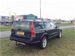 Volvo V70 Cross Country - 2.4 T LEER NWE APK NAP YOUNGTIMER - 1 - Thumbnail