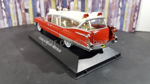 Cadillac Superior Miller Meteor Ambulance 1:43 Atlas - 3