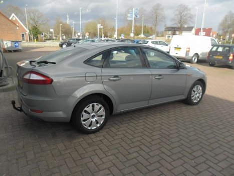 Ford Mondeo - 2.0-16V Trend - 1