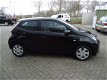 Toyota Aygo - 1.0 VVT-i x-play Navigatie 5 Drs - 1 - Thumbnail