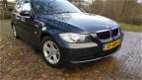 BMW 3-serie Touring - 318d Business Line compleet dealer onderhouden-groot navigatie-PDC-NAP-elektri - 1 - Thumbnail