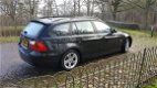 BMW 3-serie Touring - 318d Business Line compleet dealer onderhouden-groot navigatie-PDC-NAP-elektri - 1 - Thumbnail