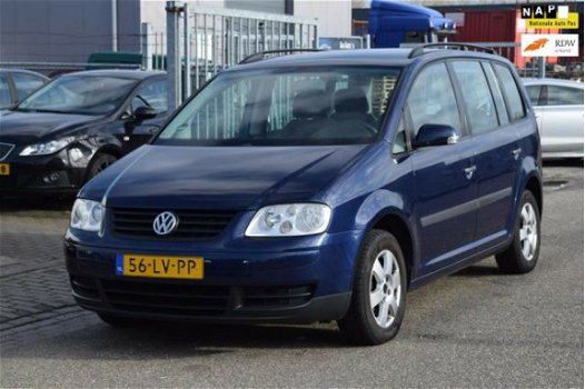 Volkswagen Touran - 1.6-16V FSI | Clima | Cruise | APK 12-2019 - 1