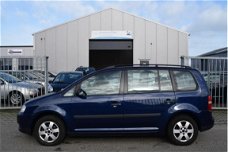 Volkswagen Touran - 1.6-16V FSI | Clima | Cruise | APK 12-2019