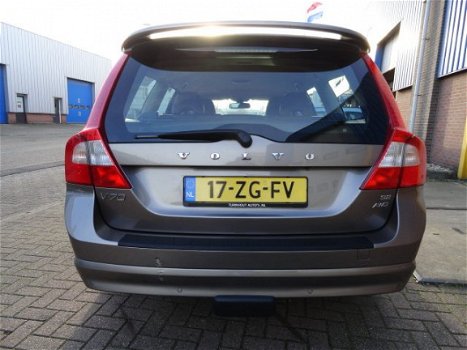 Volvo V70 - 3.2 AWD Summum - 1