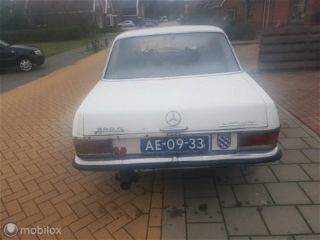 Mercedes-Benz 200-serie - W123 200 D - 1