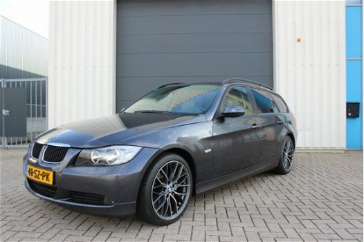 BMW 3-serie Touring - 320i High Executive/Lm-Velgen/Airco Clima/Leer - 1