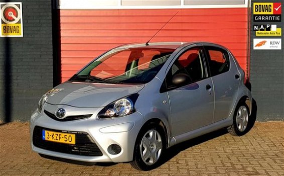 Toyota Aygo - 1.0 VVT-i Now - 1