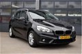 BMW 2-serie Active Tourer - 218d Corporate Lease Essential BTW/MWST/VAT * NAVIGATIE * CLIMA * SPORT - 1 - Thumbnail