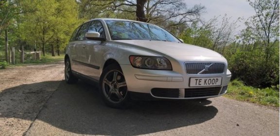 Volvo V50 - 1.8 Kinetic /Airco/16'' Lichtmetalen velgen/ 125PK - 1