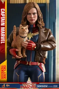 Hot Toys Captain Marvel Action Figure Deluxe MMS522 - 5