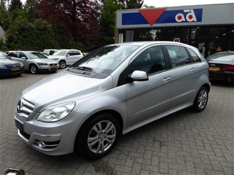 Mercedes-Benz B-klasse - 180 CDI Business Class 51.000KM Airco/Bluetooth/ Parktronic - 1