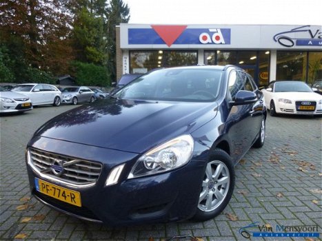 Volvo V60 - 1.6 D2 Kinetic Navi/Cruise/Bluetooth/Parkeersensor - 1