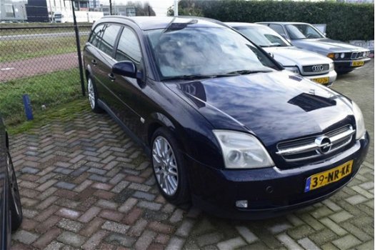 Opel Vectra Wagon - 3.0 V6 CDTi Elegance Export Koppakking defect - 1
