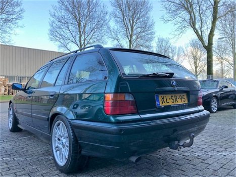 BMW 3-serie Touring - 323i ECC, Dakje, Leder, Cruise, PDC - 1