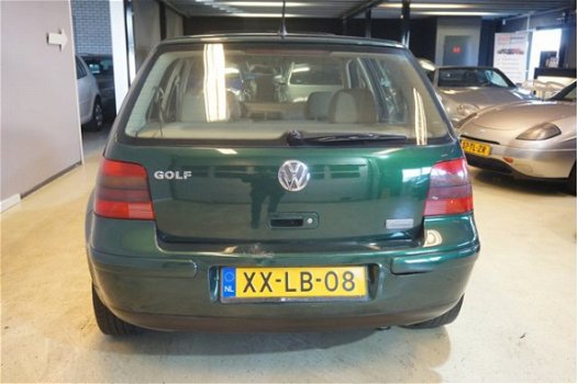 Volkswagen Golf - 2.3 V5 Highline - 1