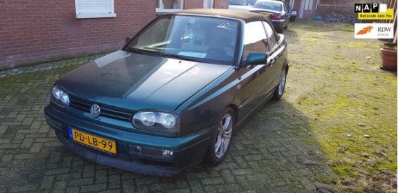 Volkswagen Golf Cabriolet - 1.8 - 1