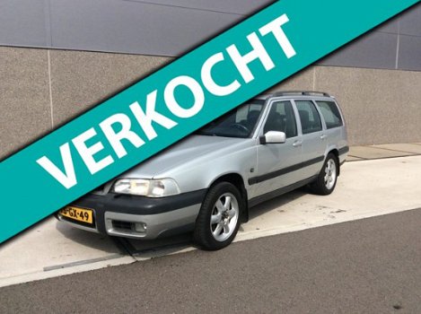 Volvo V70 - XC 2.5 T AWD Luxury LEER APK NAP YOUNGTIMER AUT - 1