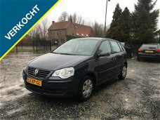 Volkswagen Polo - 1.4-16V Optive