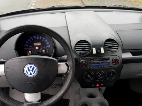 Volkswagen New Beetle - 2.0 Highline Uitvoering AIRCO APK 2020 - 1