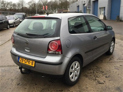 Volkswagen Polo - 1.4 TDI Trendline, AIRCO, CRUISE CONTROL, STUURBEKRACHTIGING, ELEK-RAMEN, CENT-VER - 1