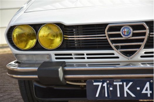 Alfa Romeo Alfetta - 2.0 GT Veloce - 1