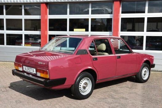 Alfa Romeo Alfetta - 2.0 uniek 34547 km - 1