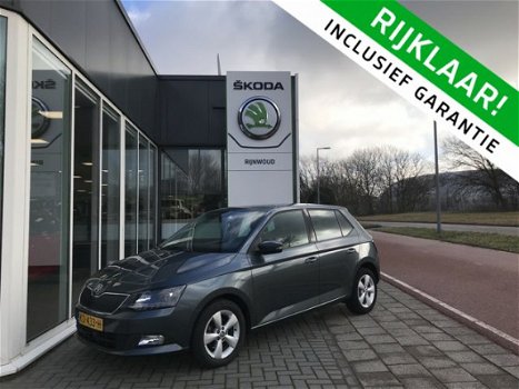 Skoda Fabia - 1.2 TSI JOY Climate control, Lichtsensor, Parkeersensoren, Stoelverwarming en meer - 1