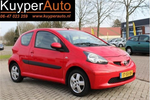 Toyota Aygo - 1.0-12V + - 1