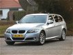 BMW 3-serie Touring - 318d Corporate Lease Business Line NAP/AIRCO/NAVi/RIJD SUPER - 1 - Thumbnail