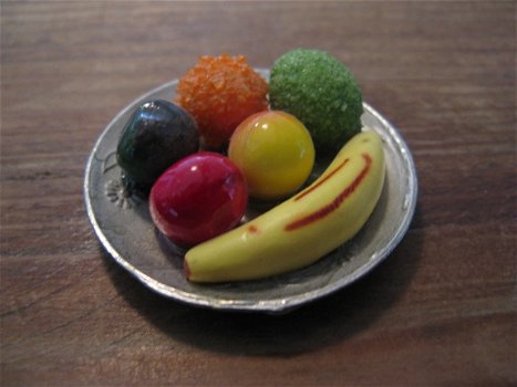 Voor in het poppenhuis: Oud koperen fruitschaal mét fruit, jaren '50... - 3