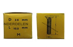 === Schroef messing = 2.6 = nieuw === 39014