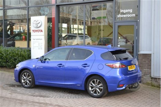 Lexus CT 200h - F Sport Line - 1