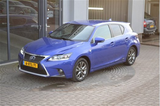 Lexus CT 200h - F Sport Line - 1