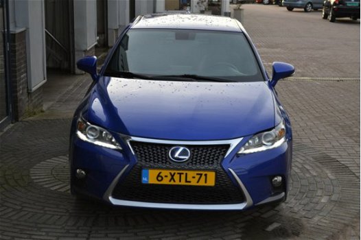 Lexus CT 200h - F Sport Line - 1