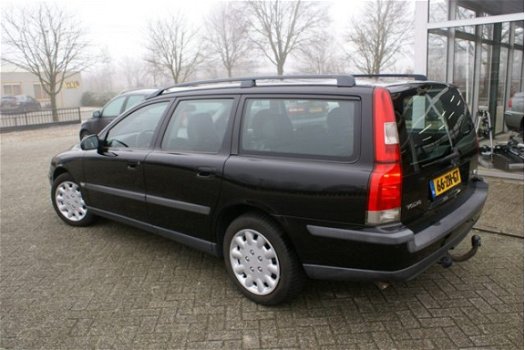 Volvo V70 - 2.4 T, Leer, Trekhaak, Schuifdak - 1