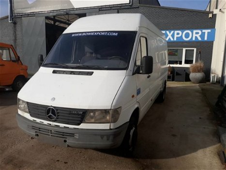 Mercedes-Benz Sprinter - 412 maxi - 1