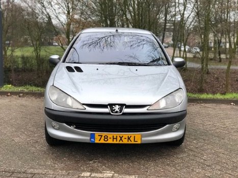 Peugeot 206 - XT 1.4 - 1