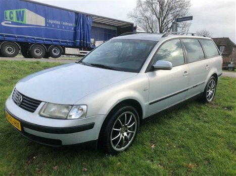 Volkswagen Passat Variant - 1.8 5V - 1