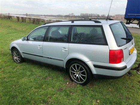 Volkswagen Passat Variant - 1.8 5V - 1