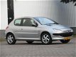 Peugeot 206 - 1.6-16V Quiksilver APK/AIRCO/NAP/NETTE AUTO - 1 - Thumbnail