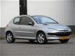 Peugeot 206 - 1.6-16V Quiksilver APK/AIRCO/NAP/NETTE AUTO - 1 - Thumbnail