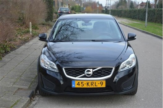 Volvo C30 - 2.0 Kinetic navi/cruise/NAP/PDC/MFS/106dkm - 1