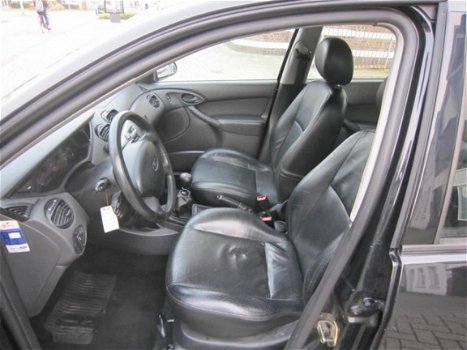 Ford Focus Wagon - 1.8 TDdi Futura Leder Interieur, Airco.Navigatie Motor slaat niet aan - 1